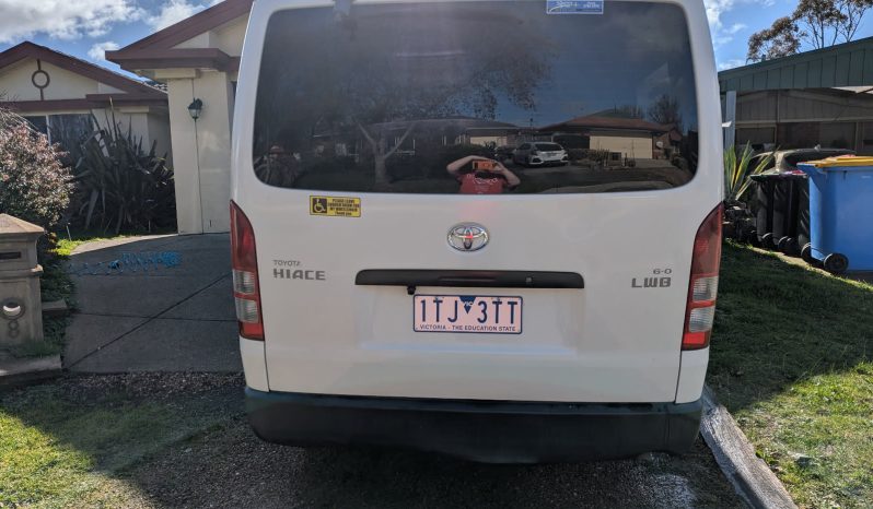 
								2010 TOYOTA HIACE LWB 4 SP Auto full									