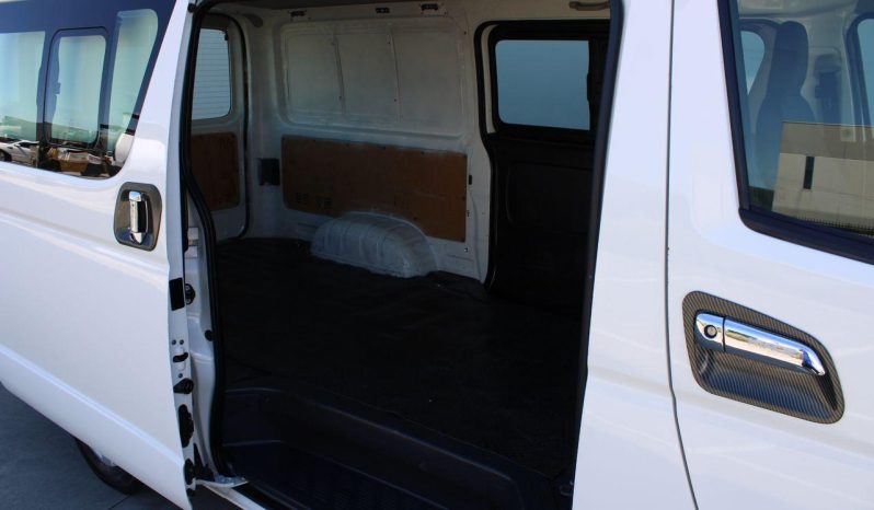 
								2018 Toyota Hiace KDH201R LWB full									