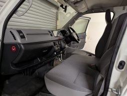 
										2010 TOYOTA HIACE LWB 4 SP Auto full									