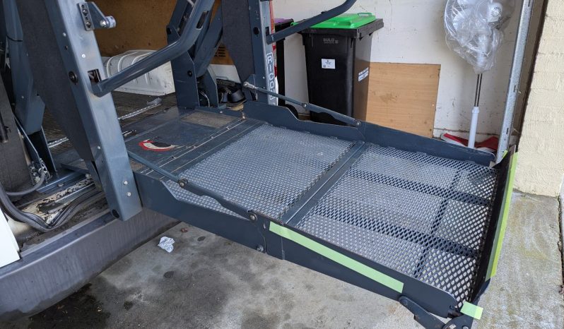 
								2010 TOYOTA HIACE LWB 4 SP Auto full									